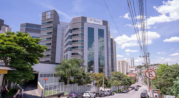 Hospital Vitória a 700m do The Park Anália Franco